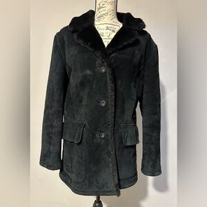 Vintage 90 Suede/leather Bomber coat  sherpa.  Size M. Good used condition.